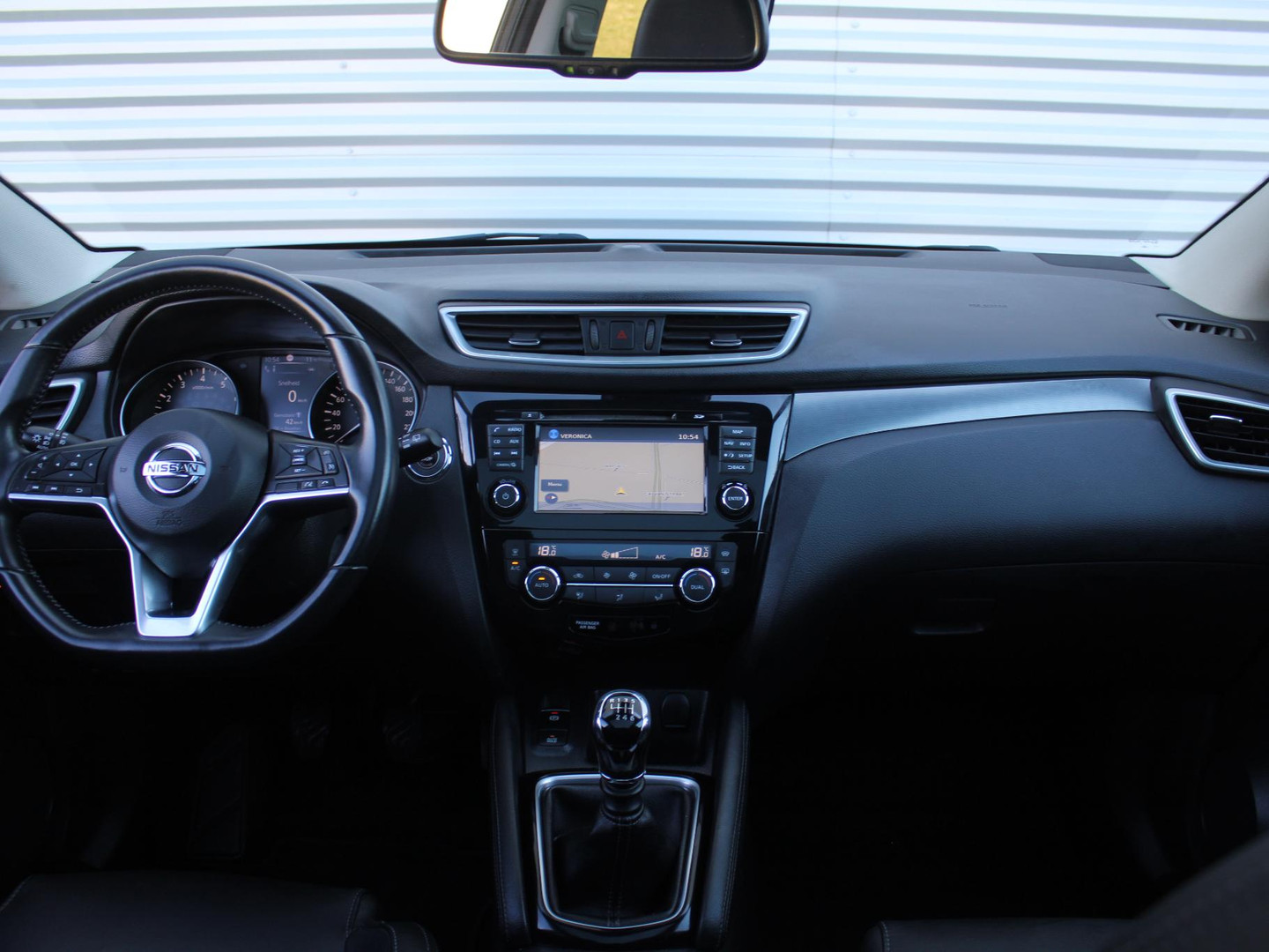 Nissan Nissan