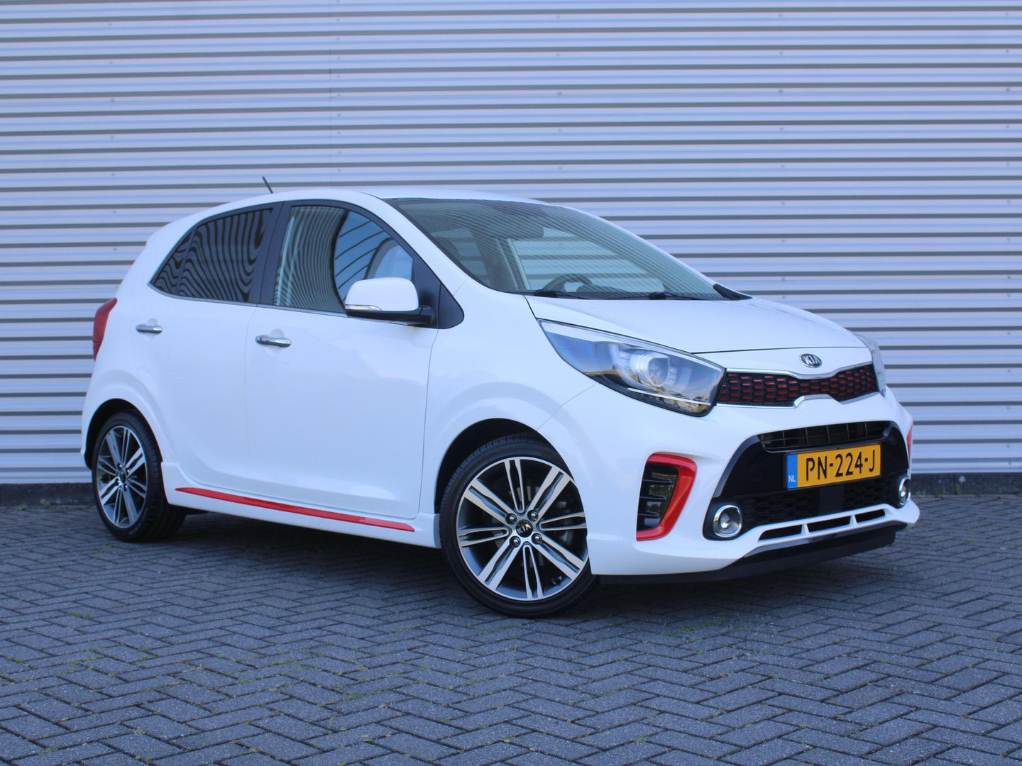 Kia