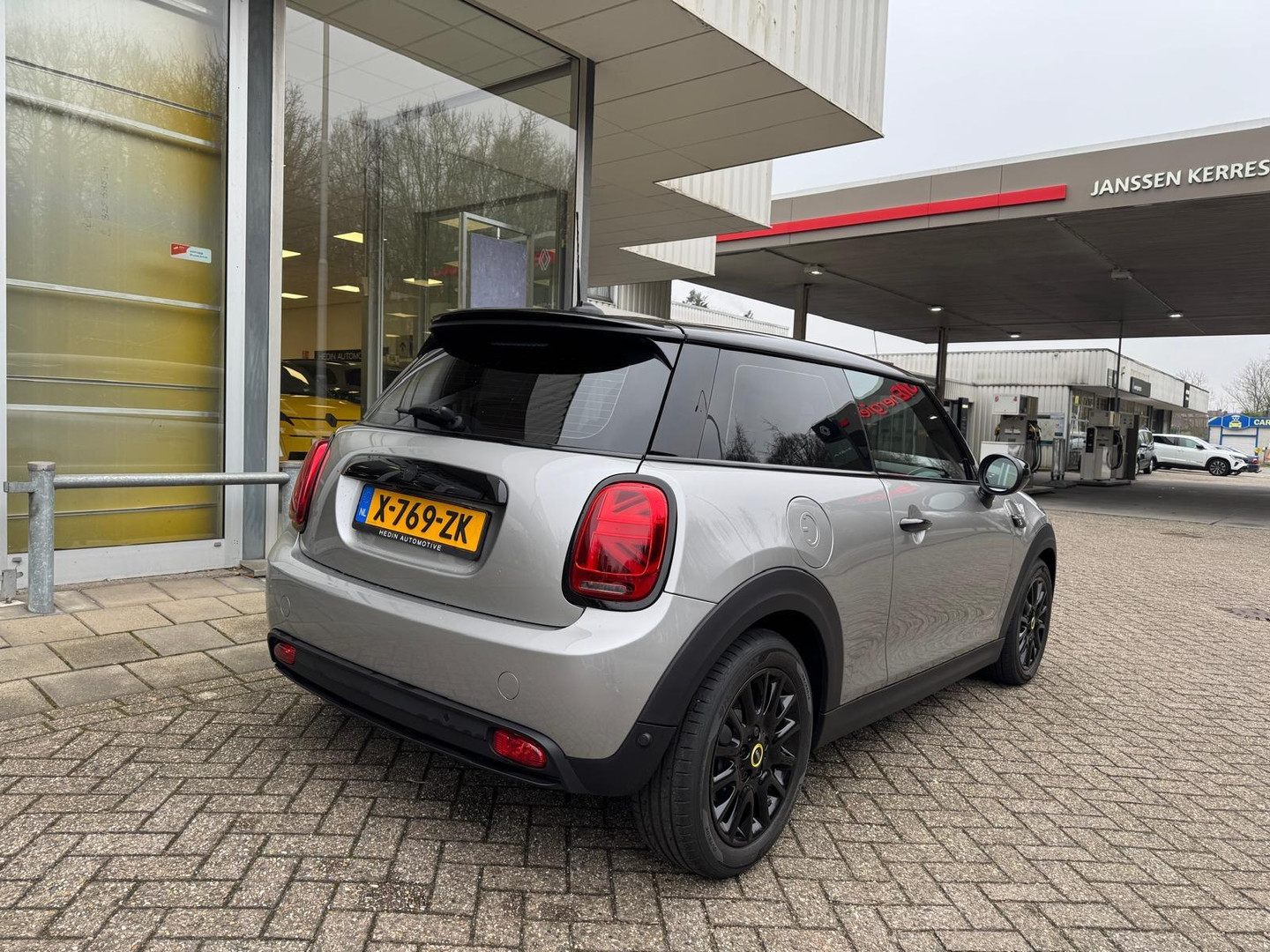 MINI
