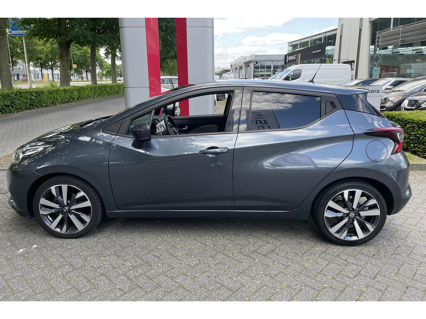 Nissan