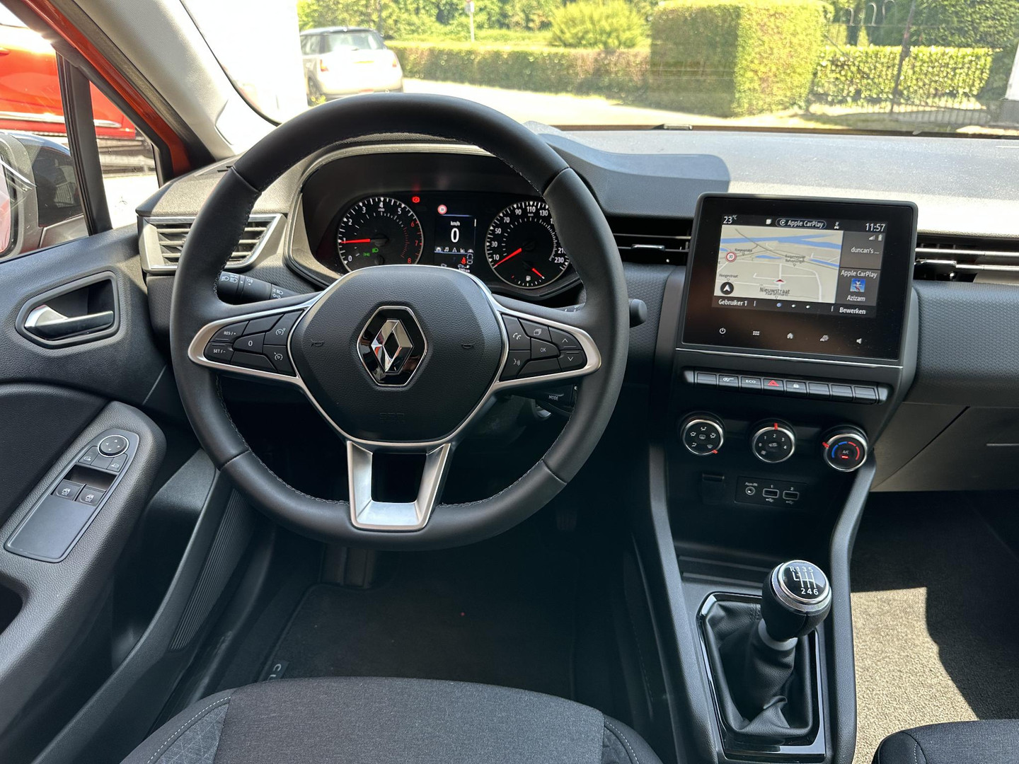 Renault Renault