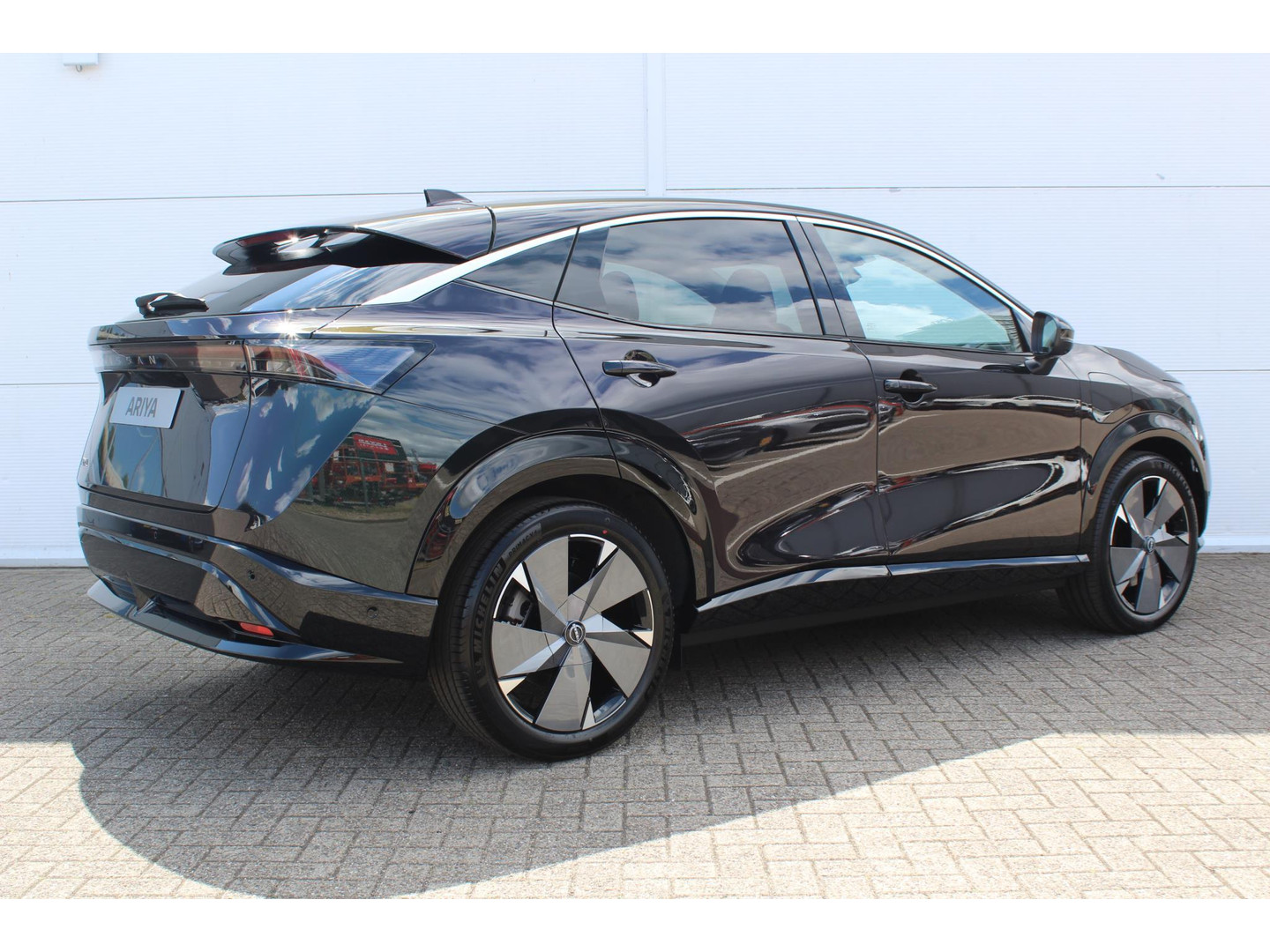 Nissan Nissan