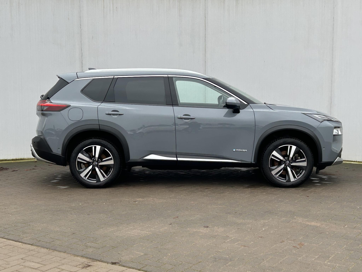 Nissan Nissan