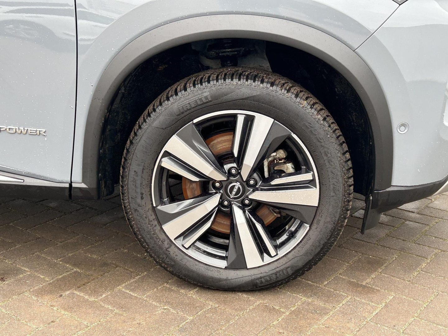 Nissan Nissan