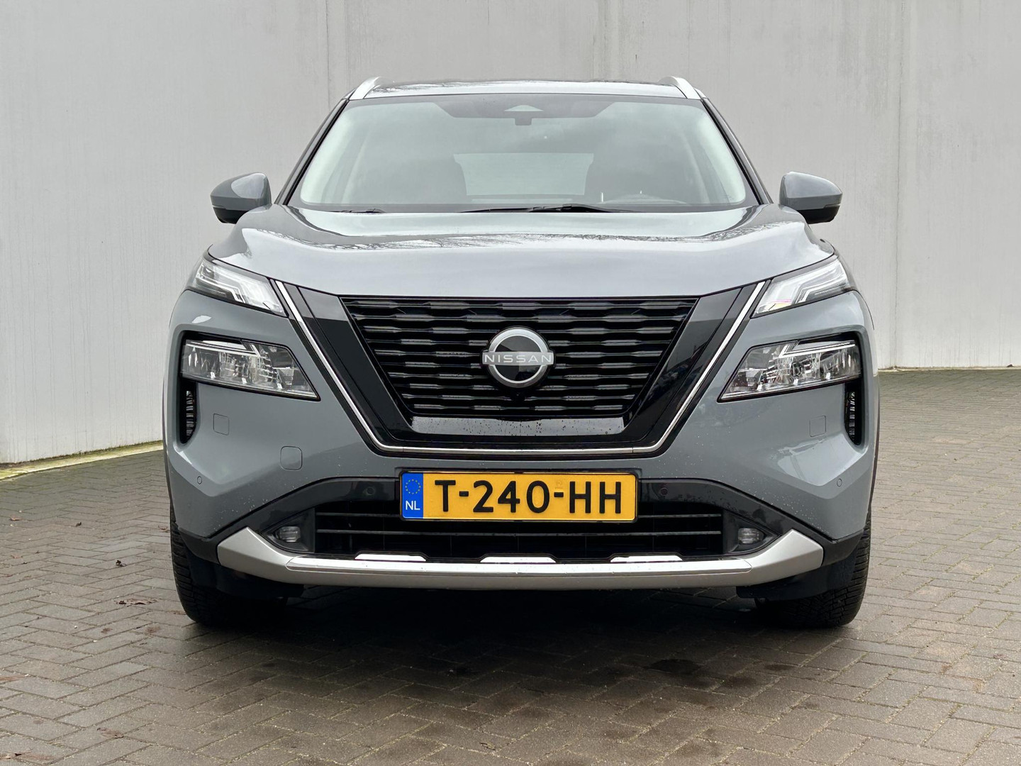 Nissan Nissan