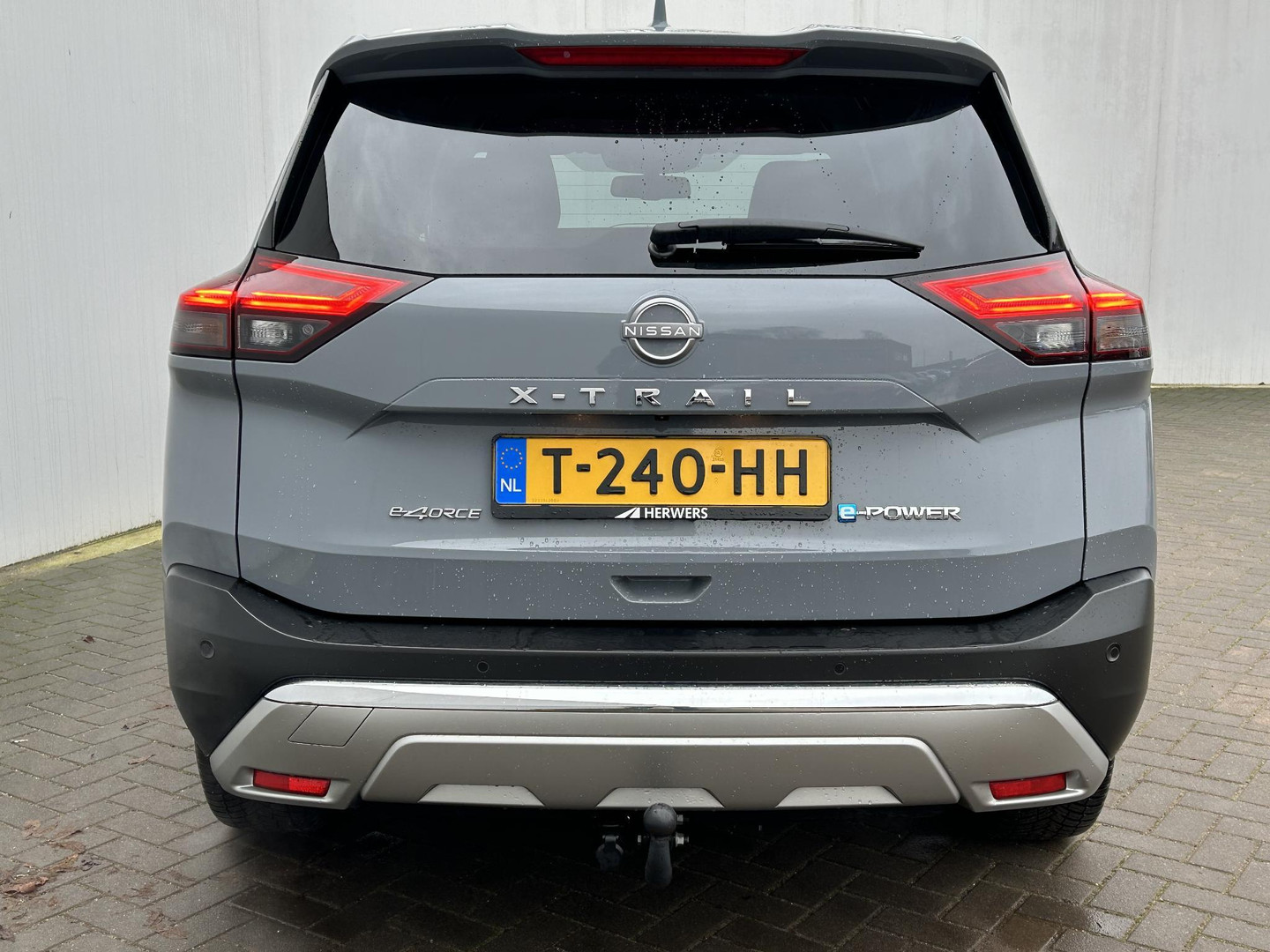 Nissan Nissan