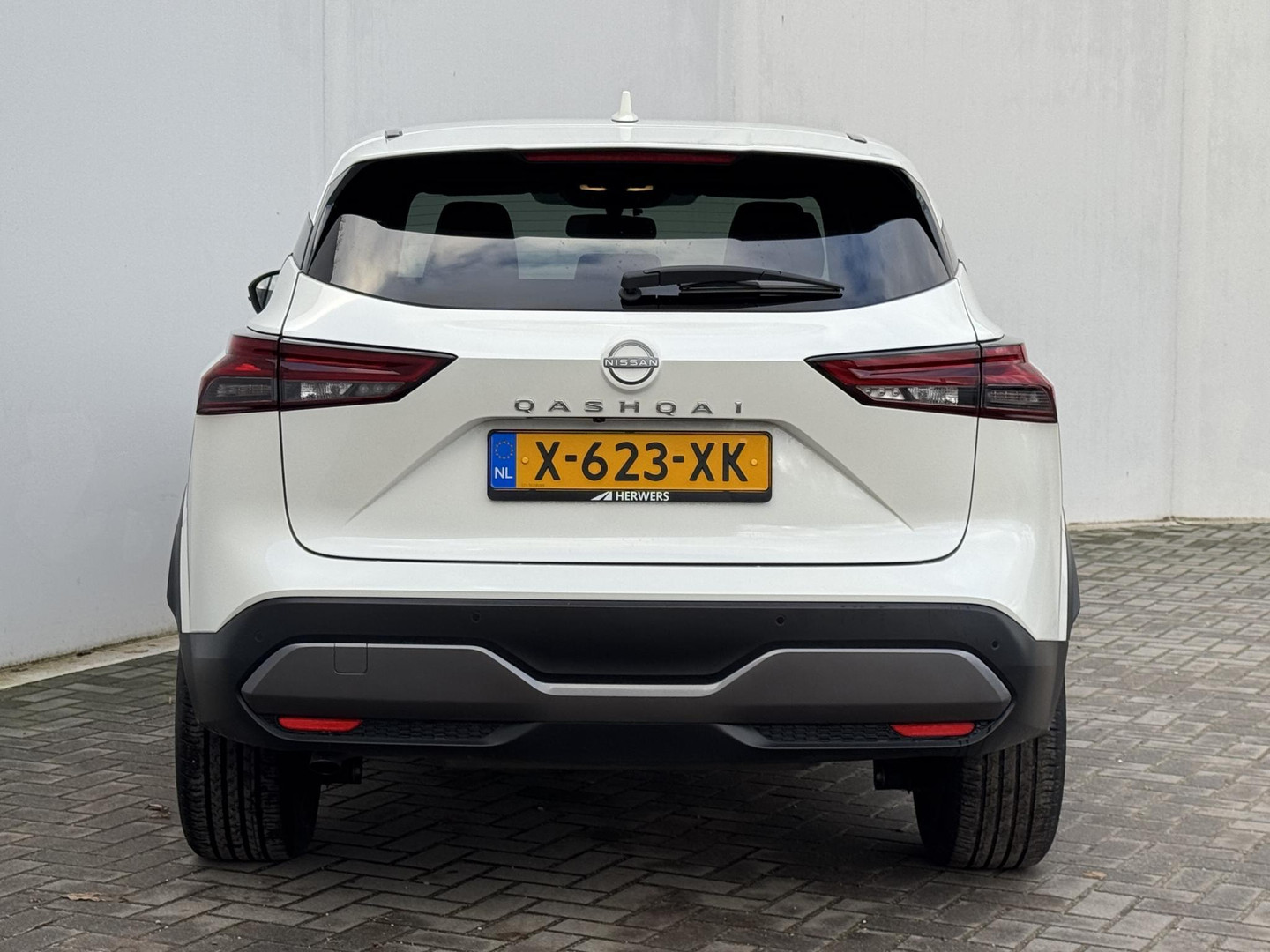 Nissan Nissan