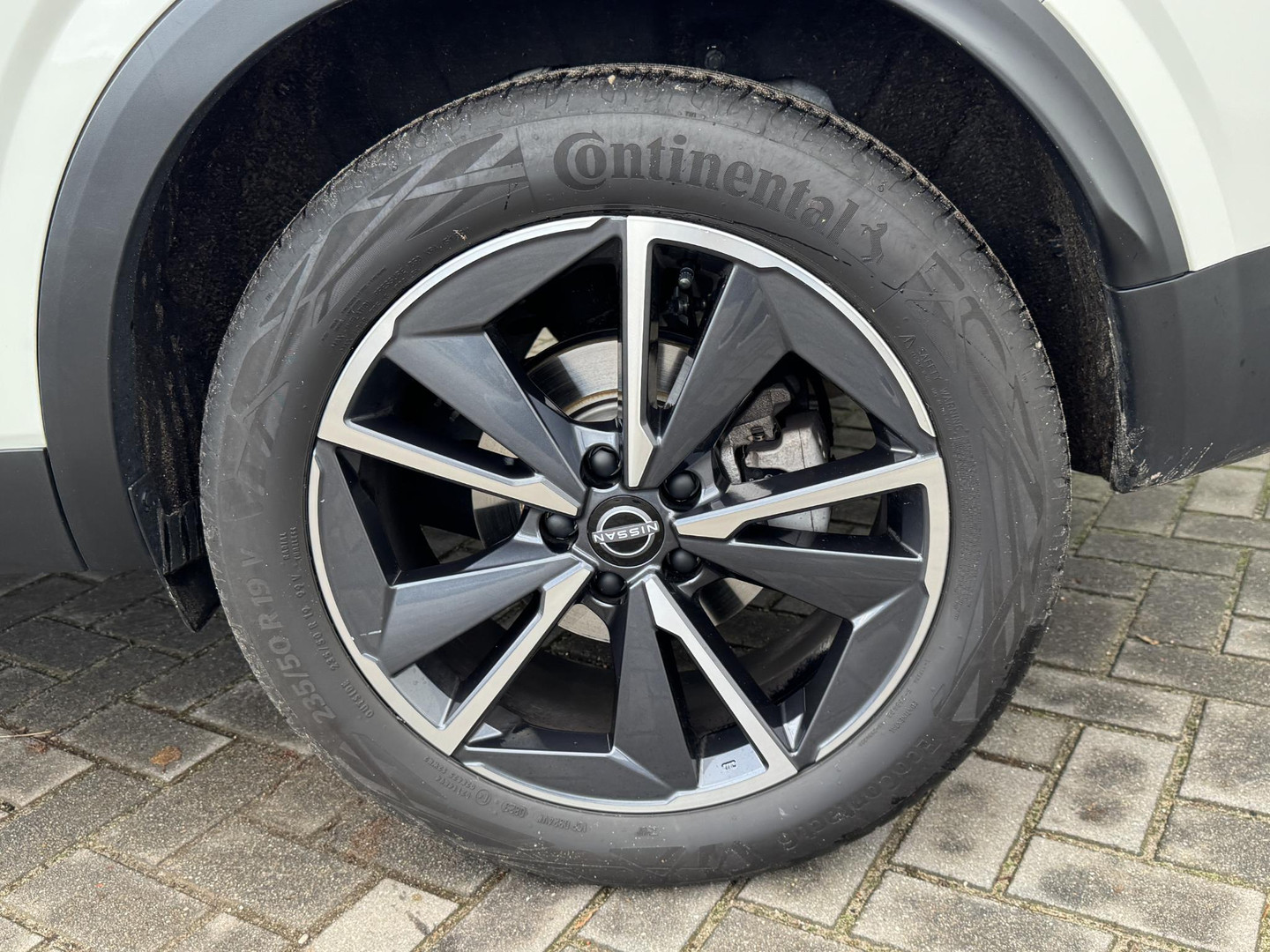 Nissan Nissan