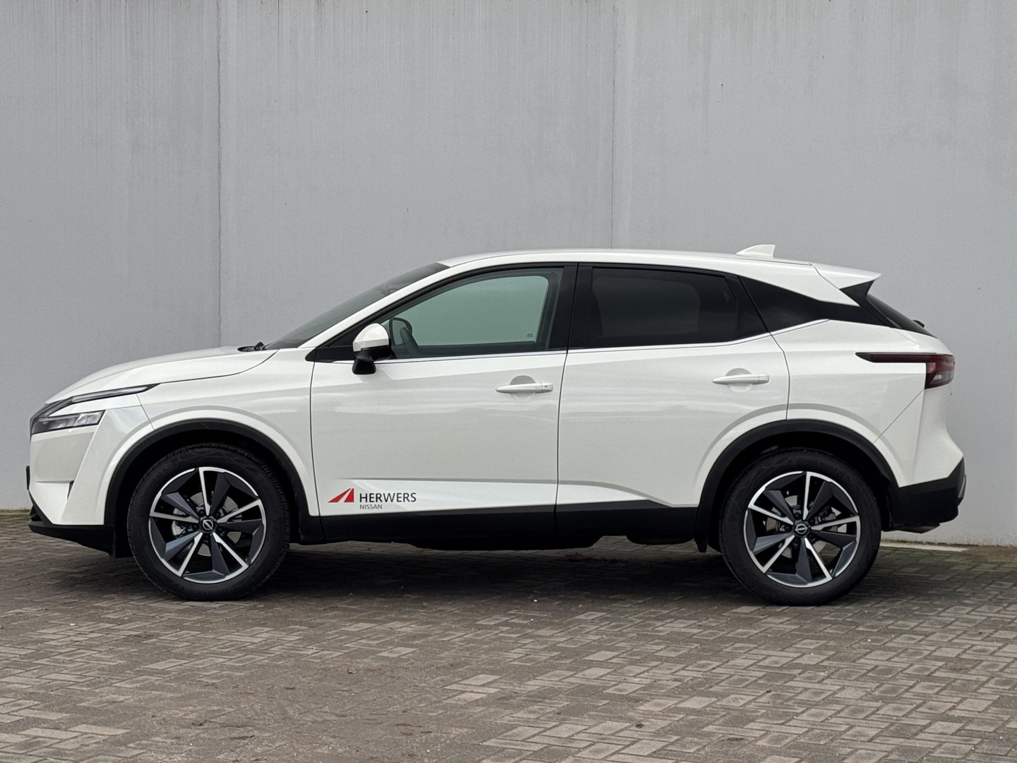 Nissan Nissan