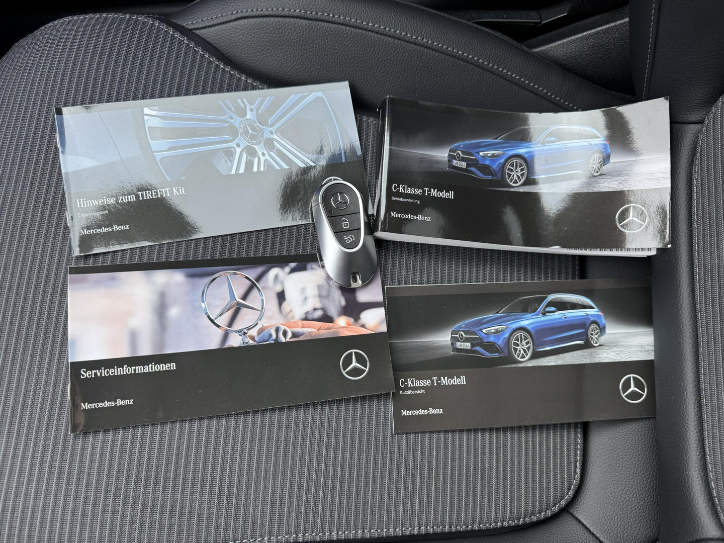 Mercedes-Benz Mercedes-Benz
