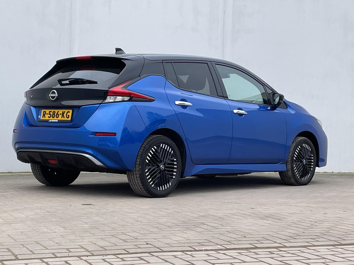 Nissan Nissan