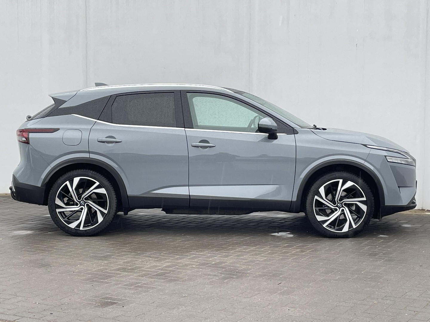 Nissan Nissan