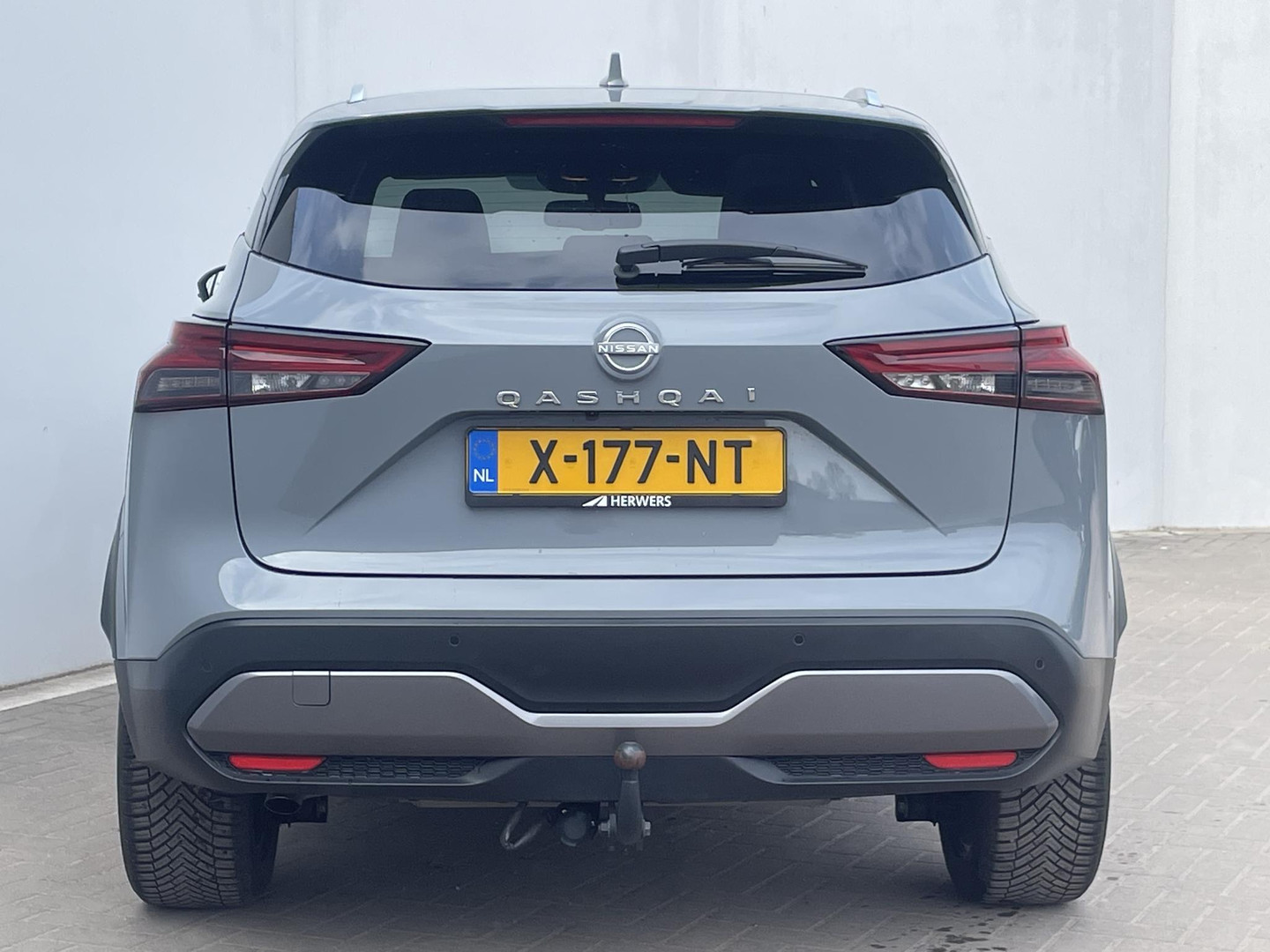 Nissan Nissan