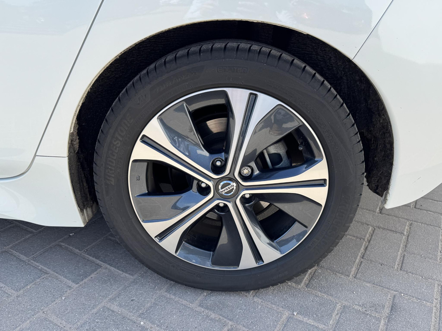 Nissan Nissan