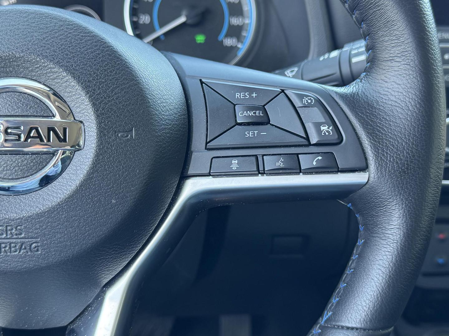 Nissan Nissan