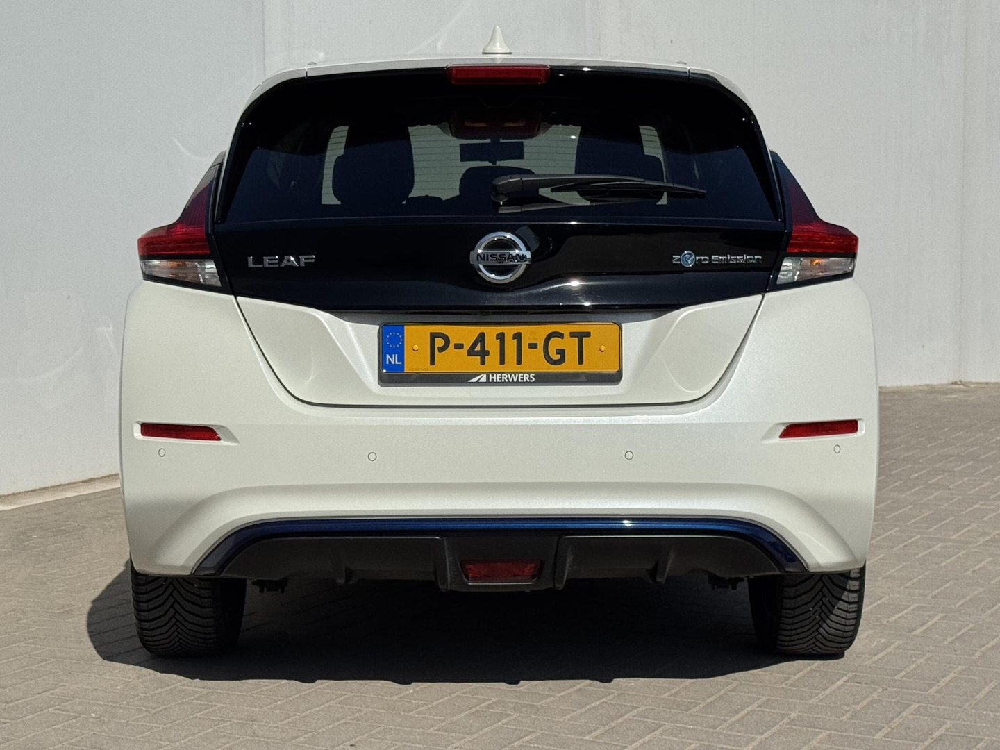 Nissan Nissan