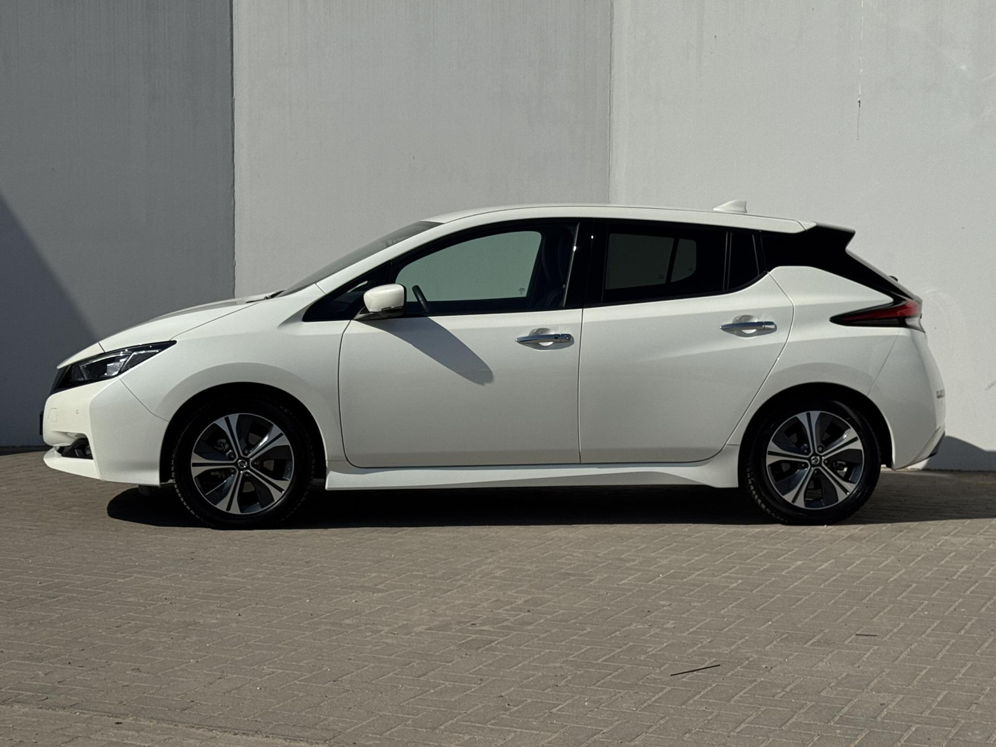 Nissan Nissan