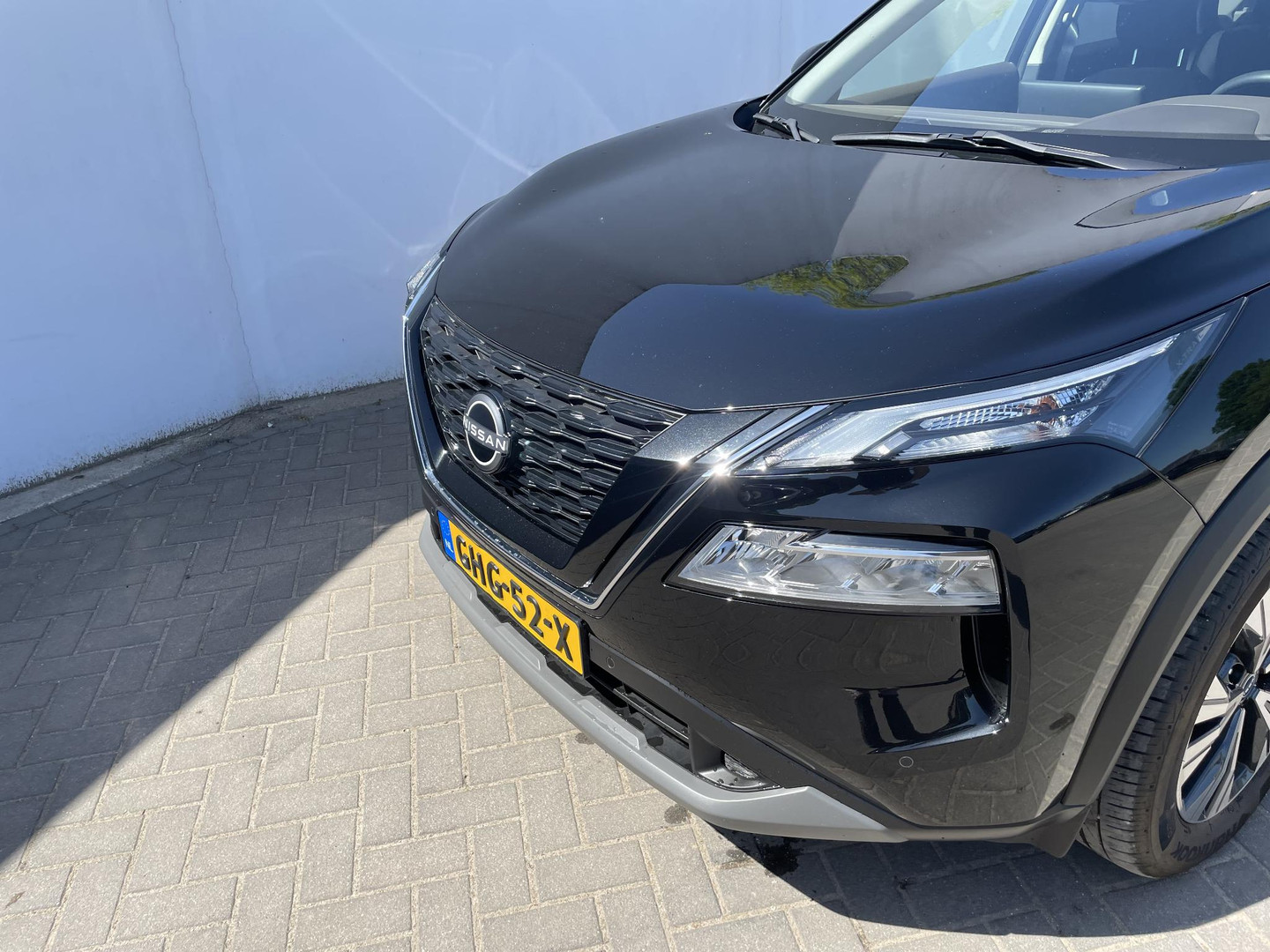 Nissan Nissan