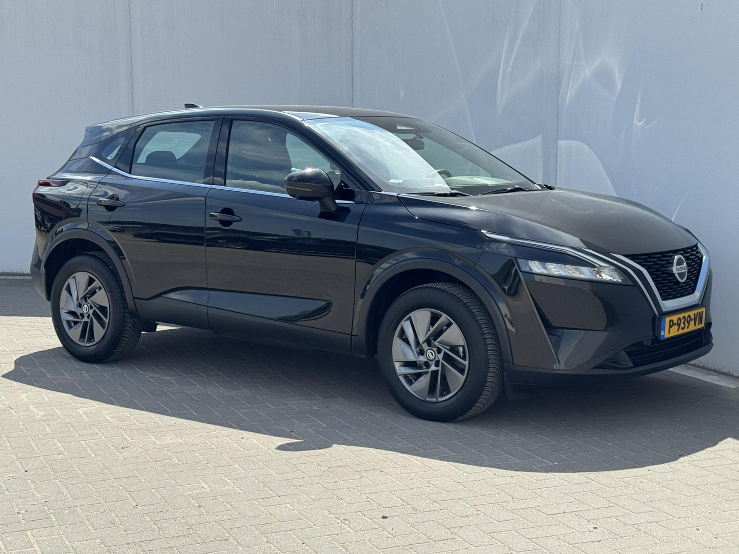 Nissan Nissan