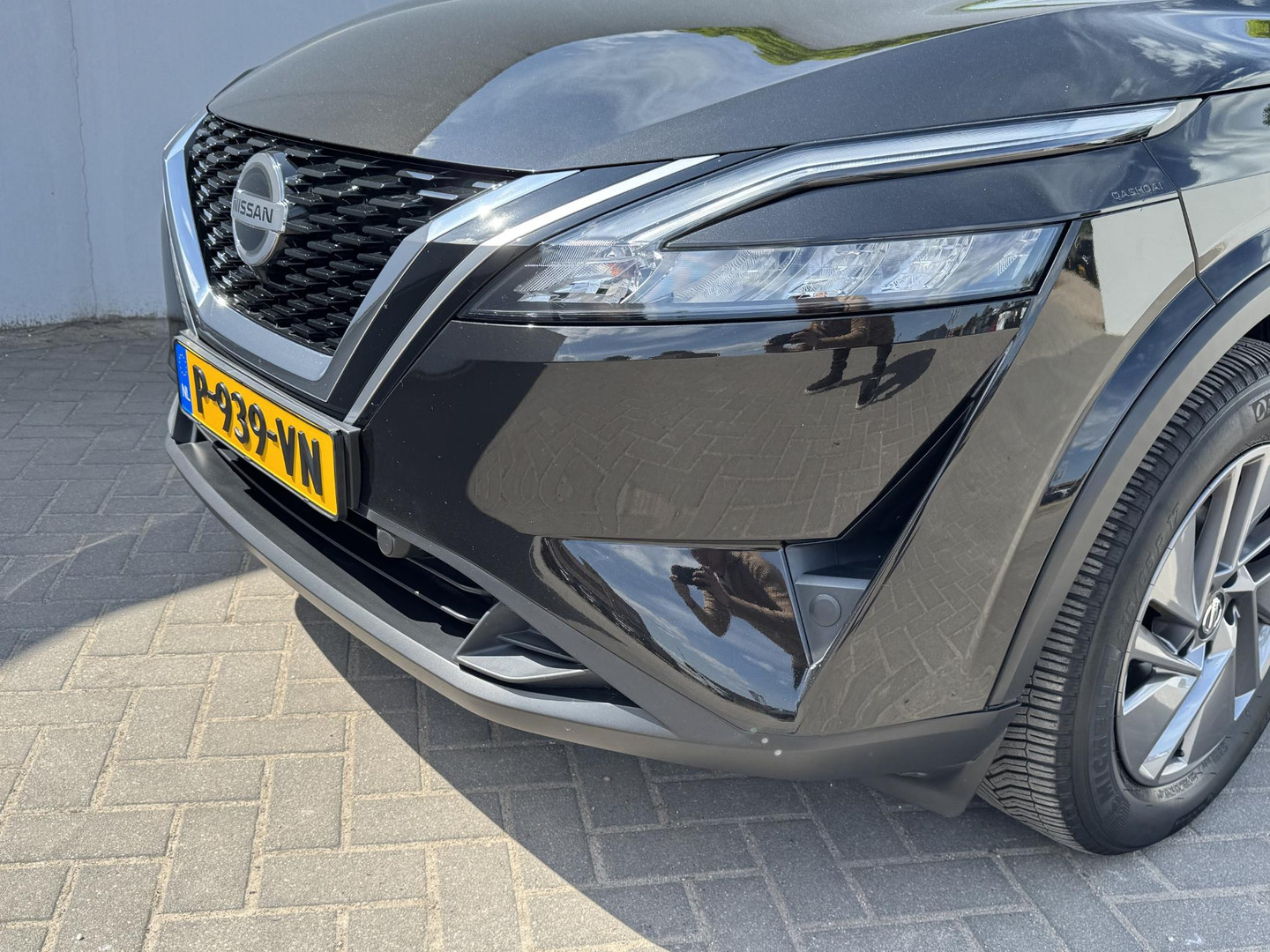 Nissan Nissan
