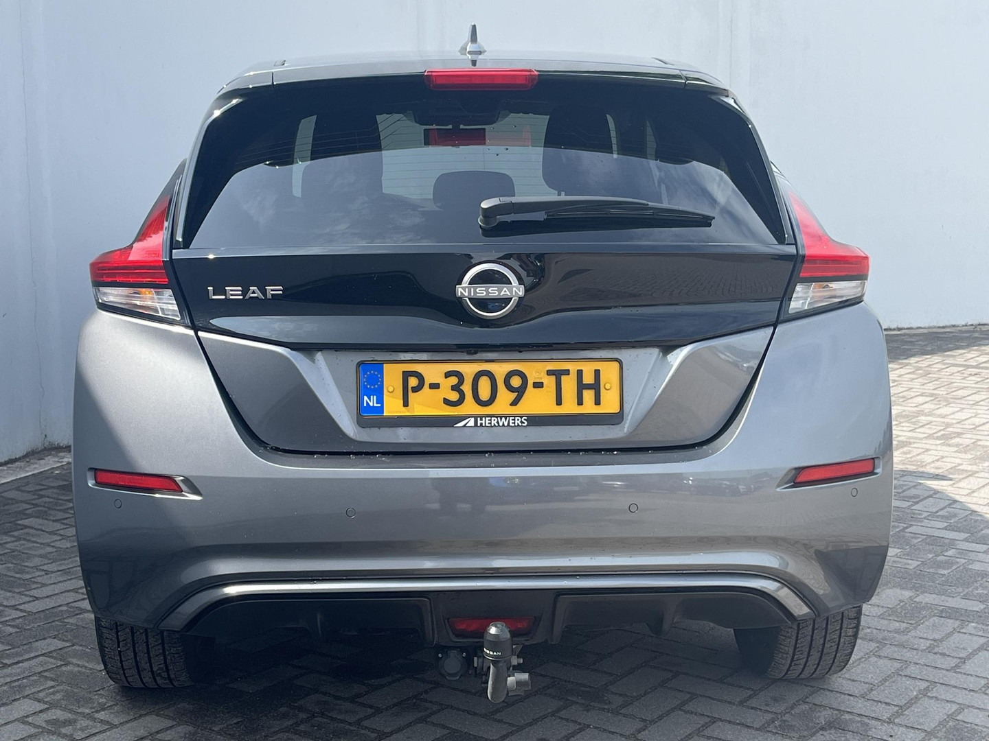 Nissan Nissan