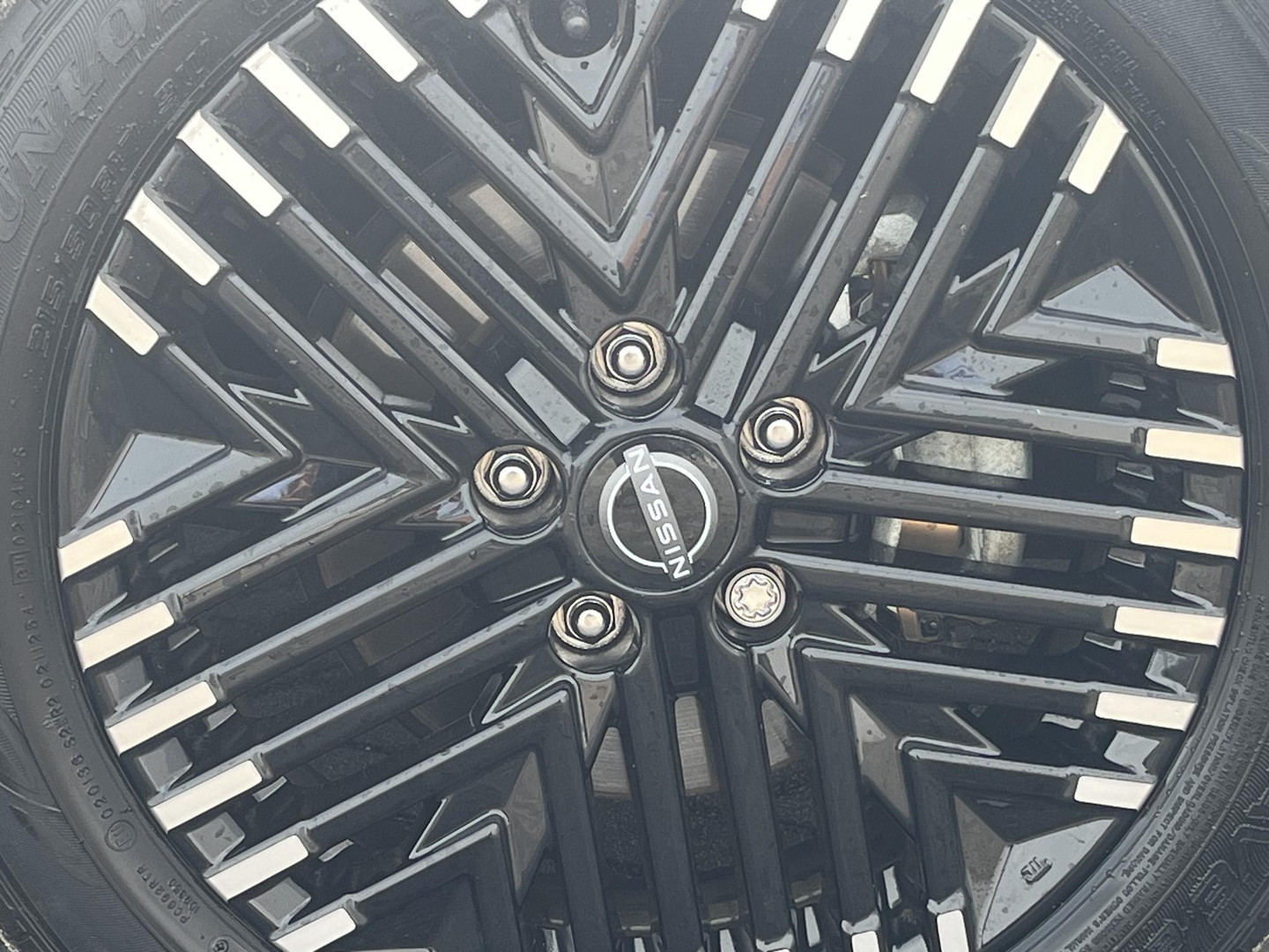 Nissan Nissan
