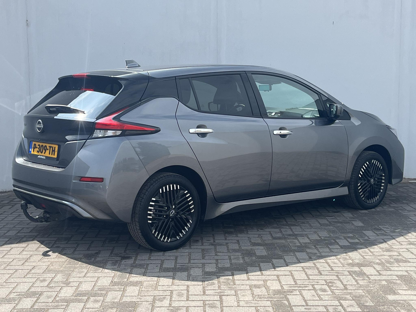 Nissan Nissan