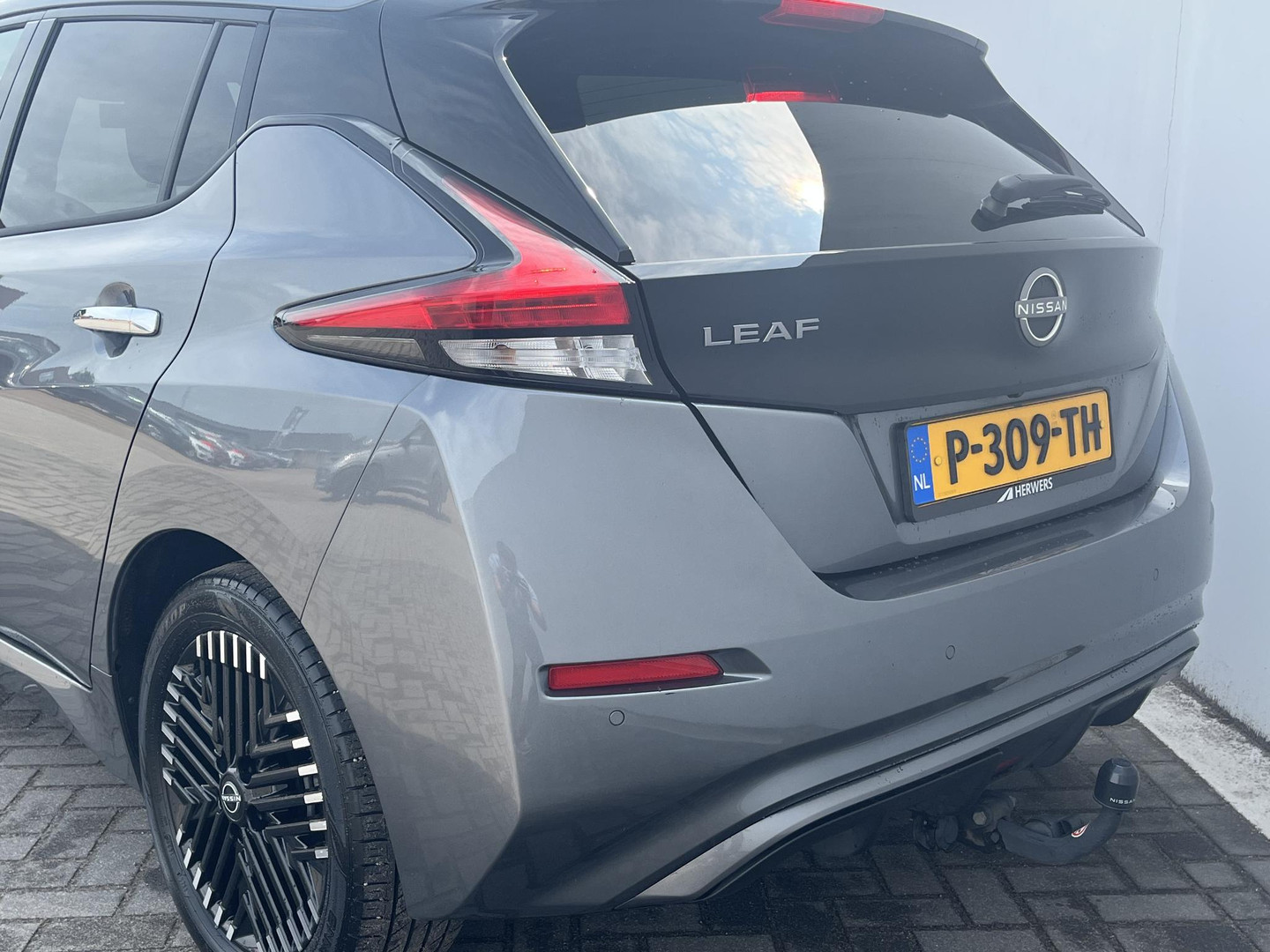 Nissan Nissan