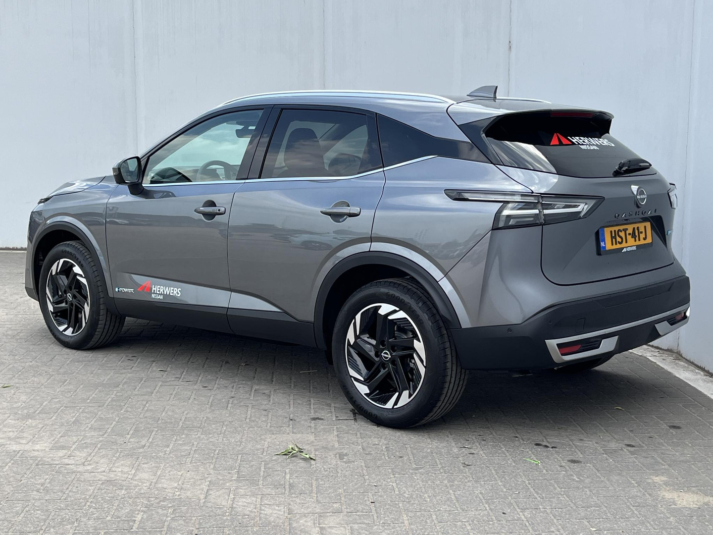 Nissan Nissan
