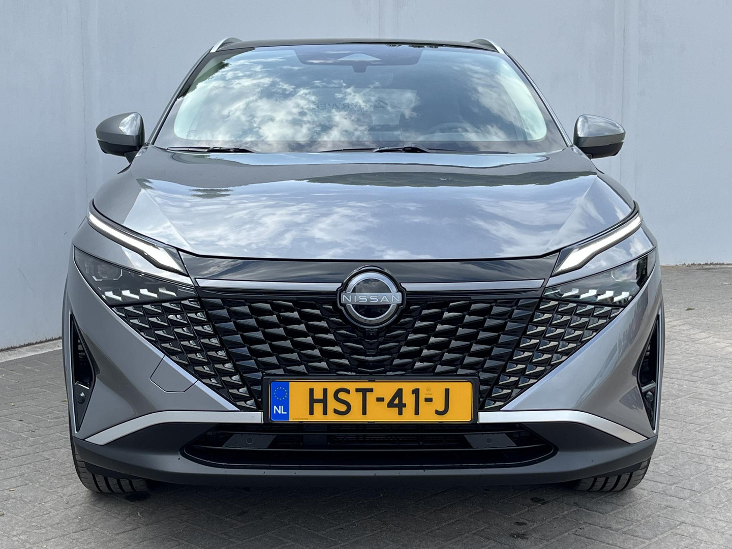 Nissan Nissan