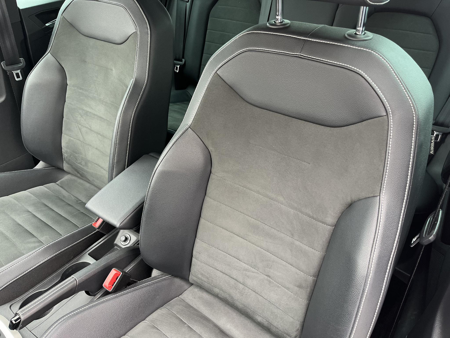 SEAT SEAT
