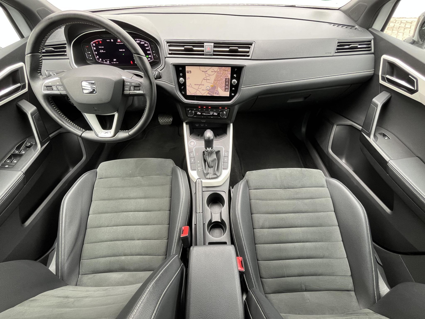 SEAT SEAT