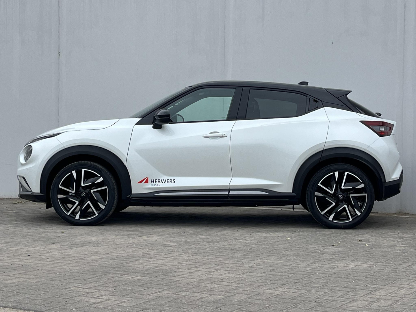 Nissan Nissan