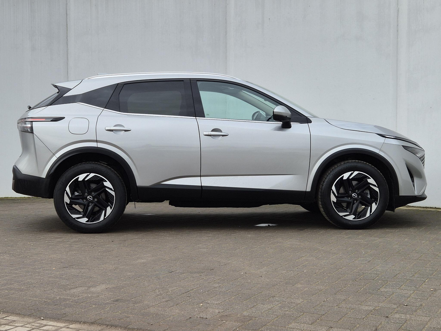 Nissan Nissan