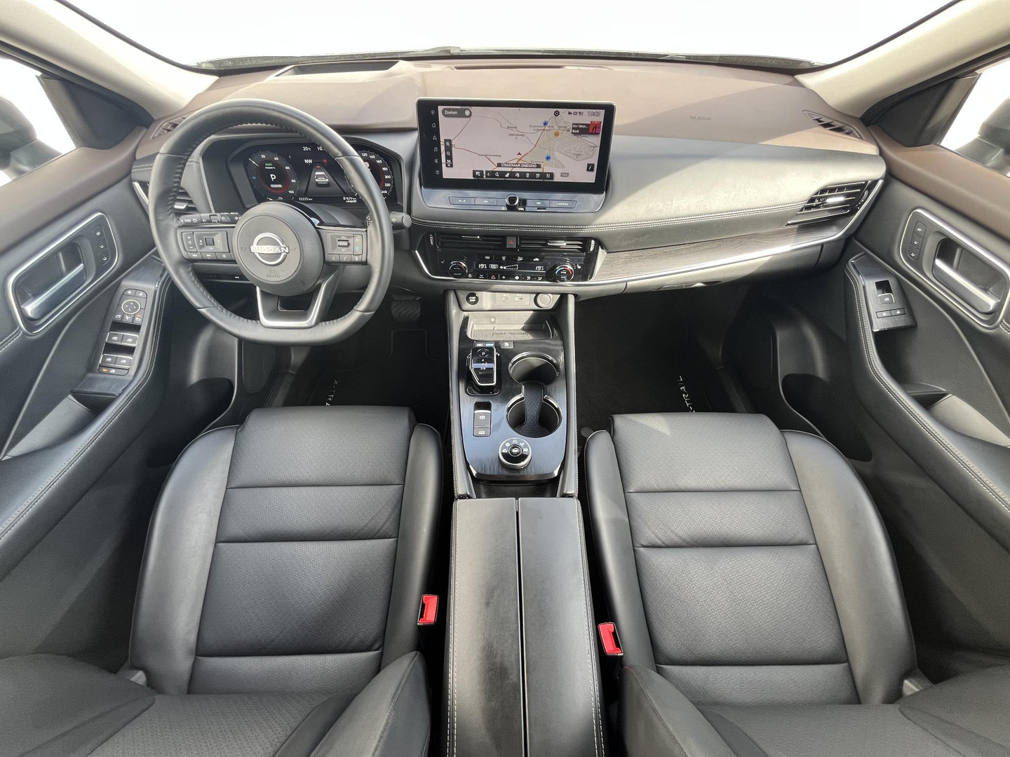 Nissan Nissan