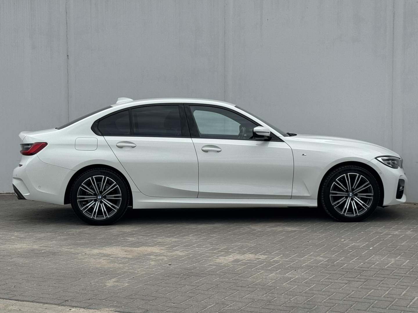 BMW BMW