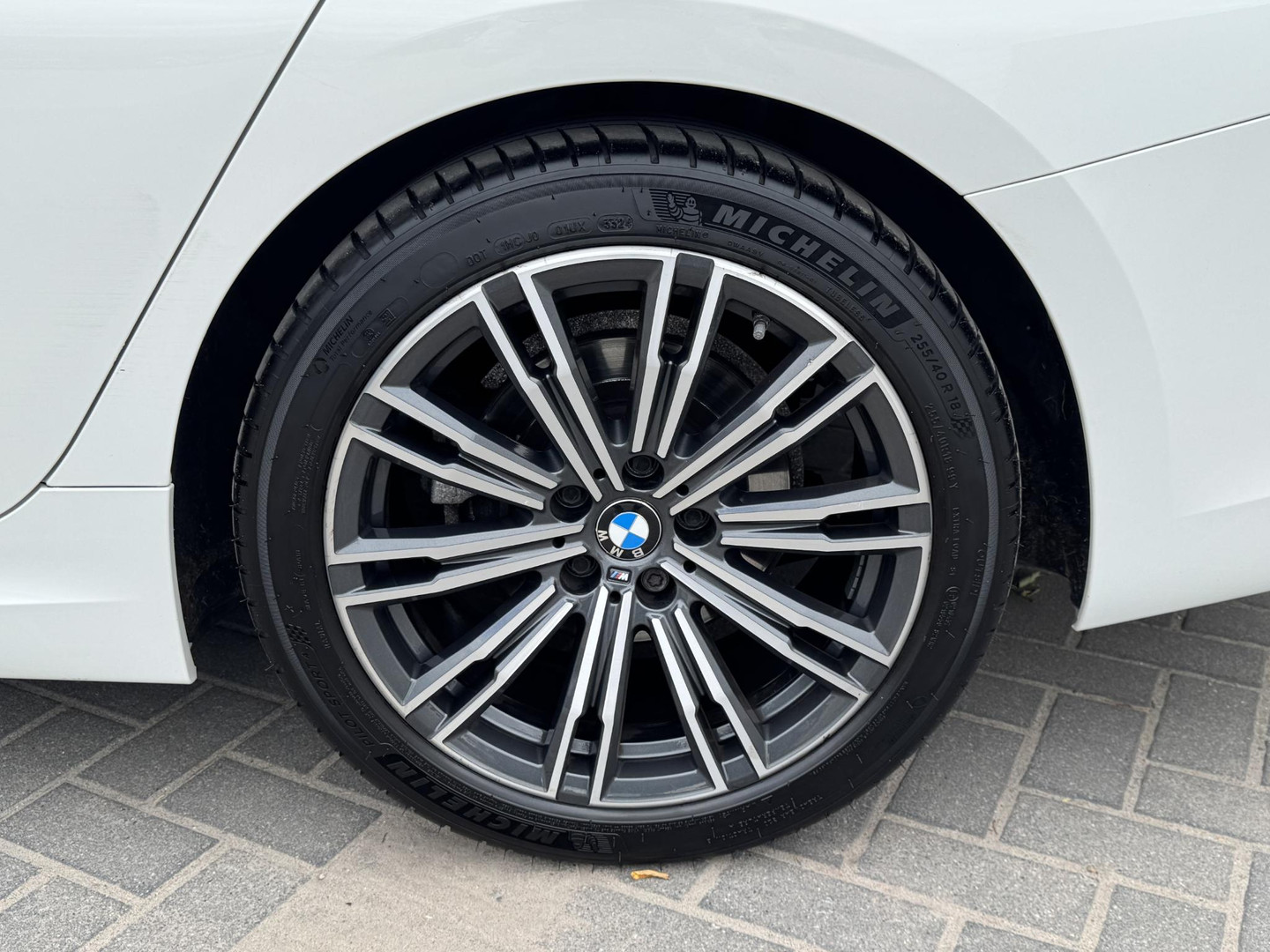 BMW BMW