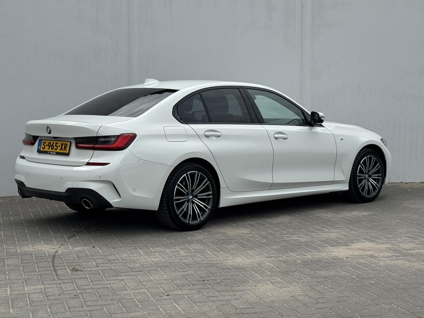 BMW BMW