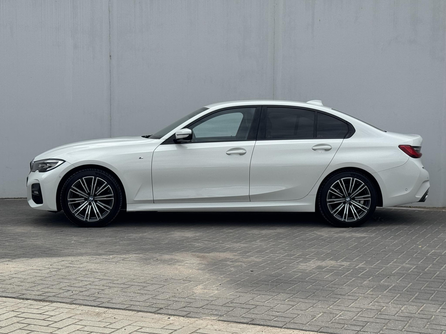 BMW BMW