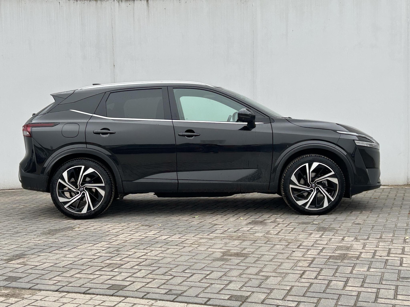 Nissan Nissan