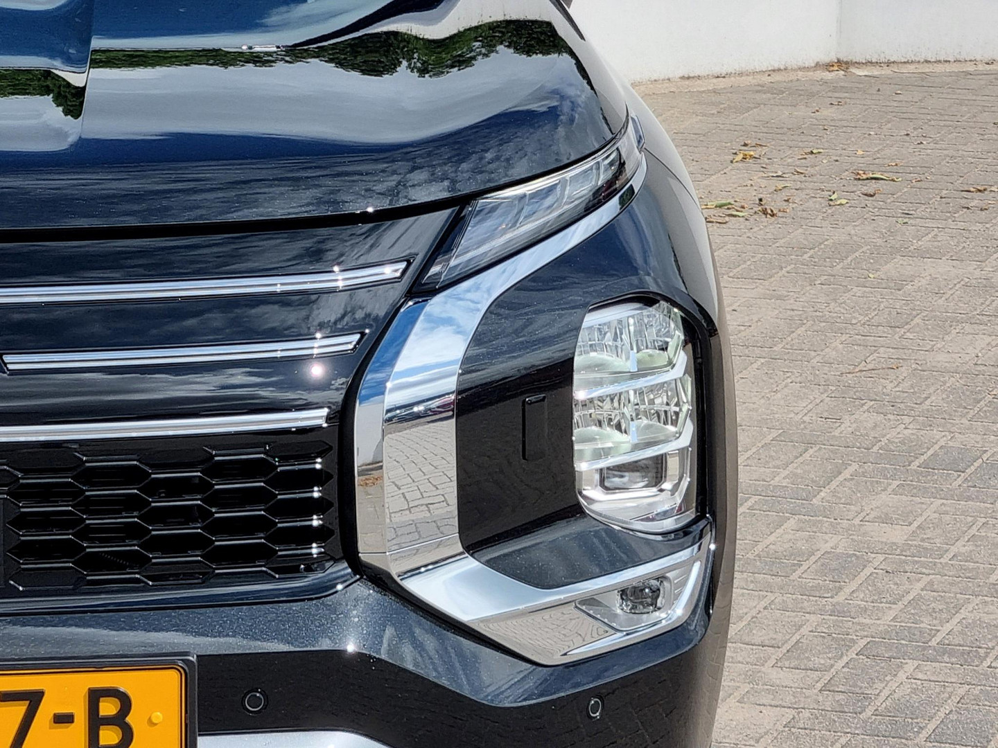 Mitsubishi Mitsubishi