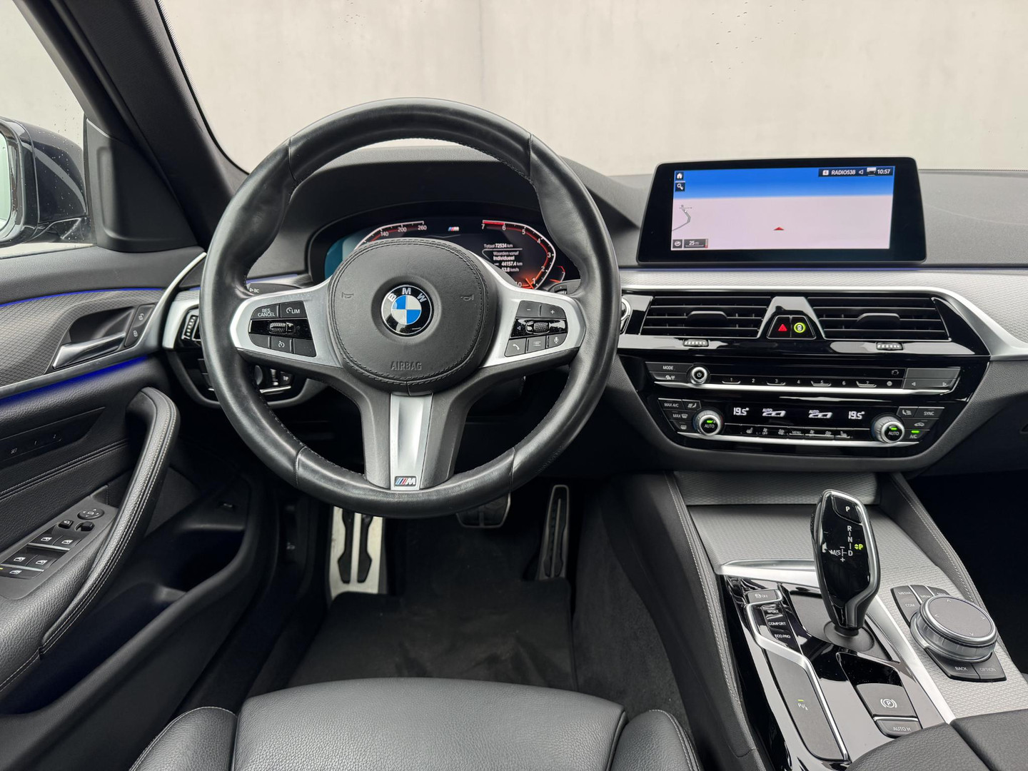 BMW BMW