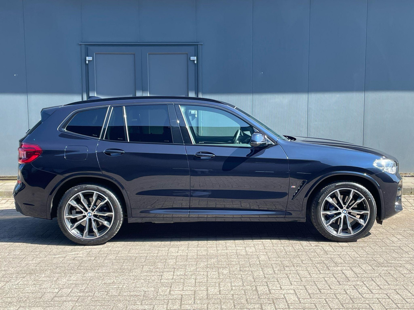 BMW BMW