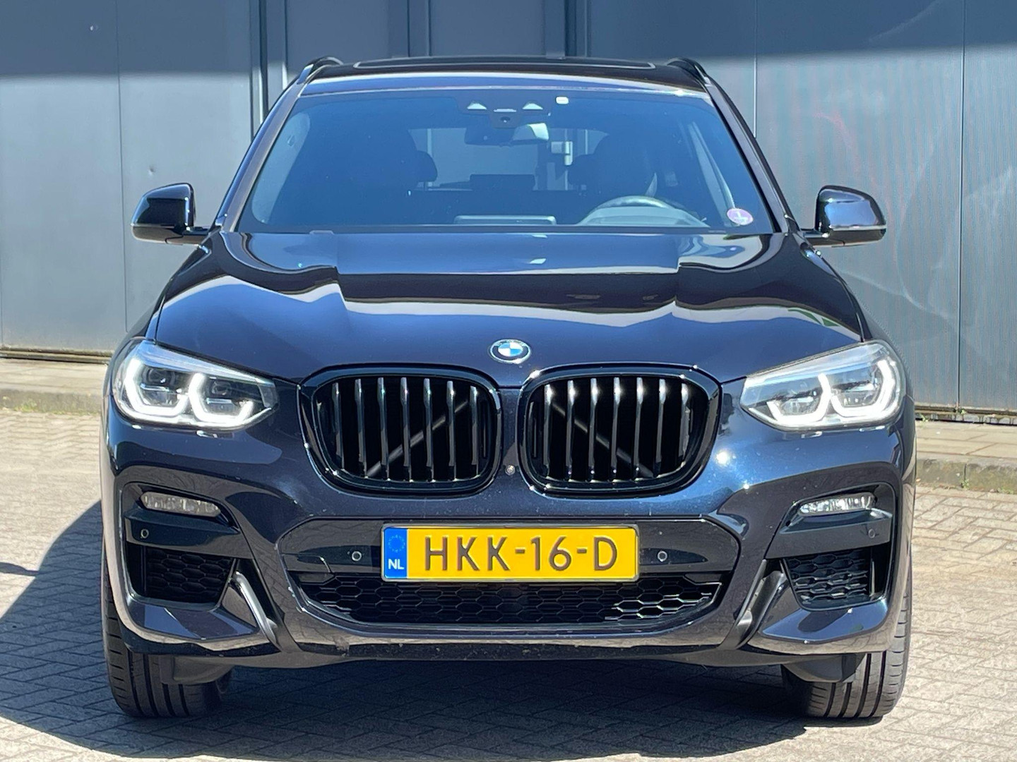 BMW BMW