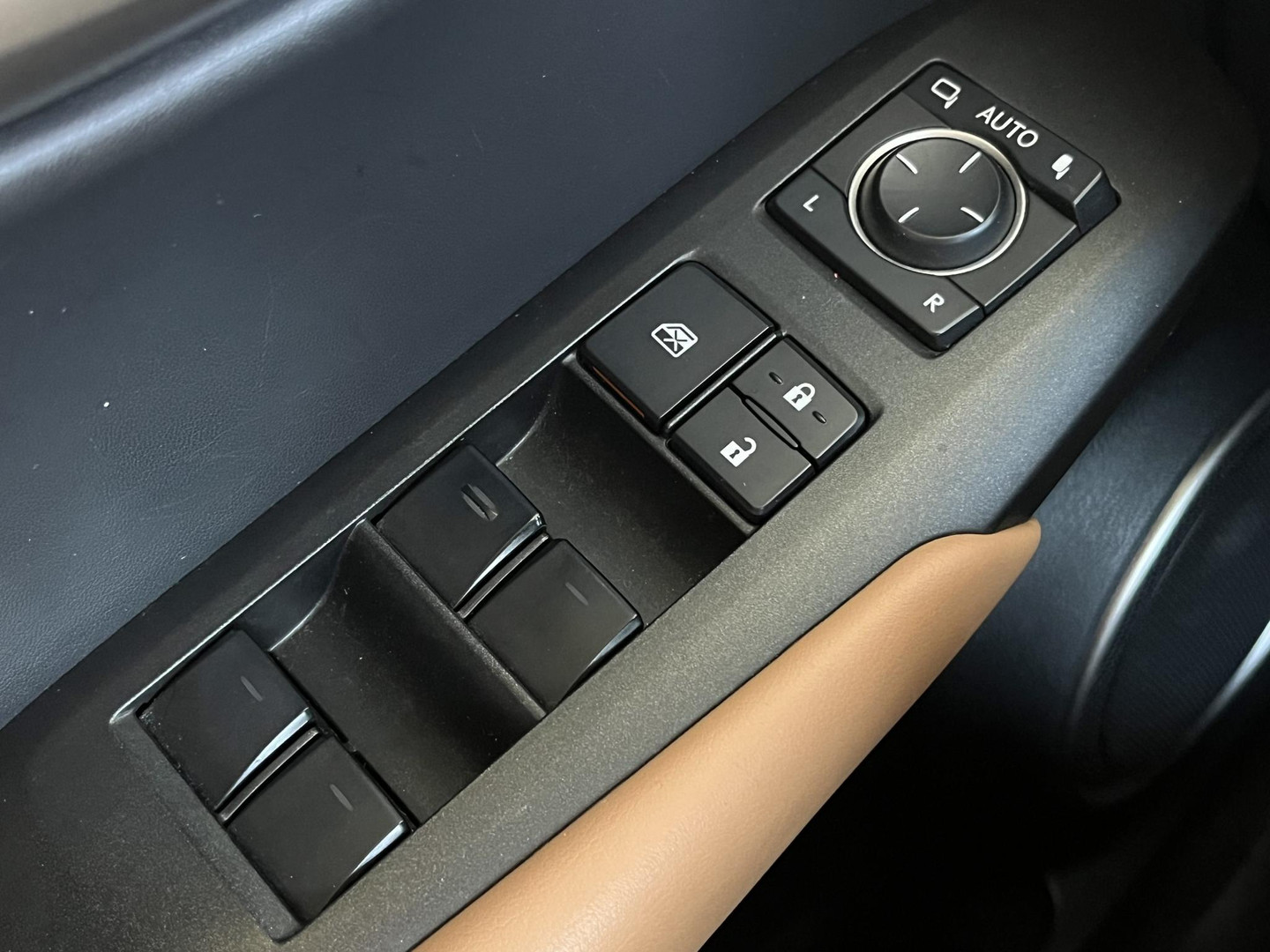Lexus