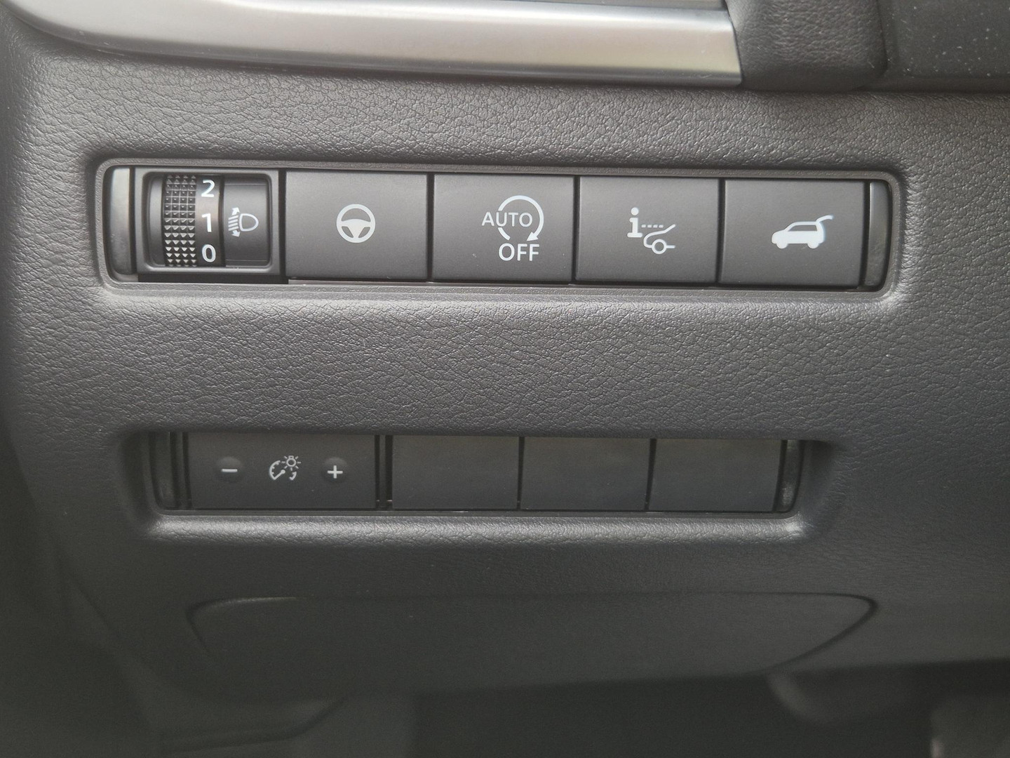 Nissan Nissan