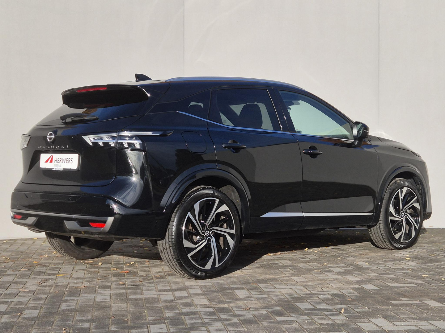 Nissan Nissan