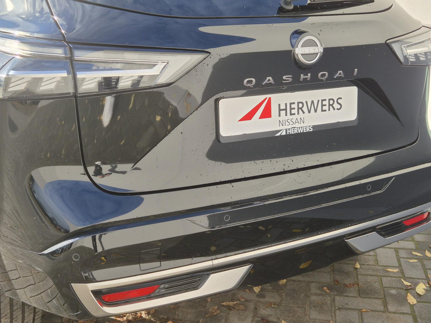 Nissan Nissan