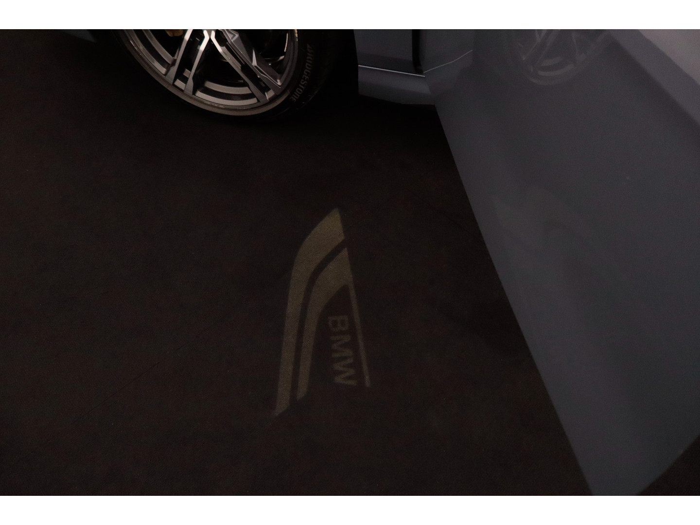 BMW BMW