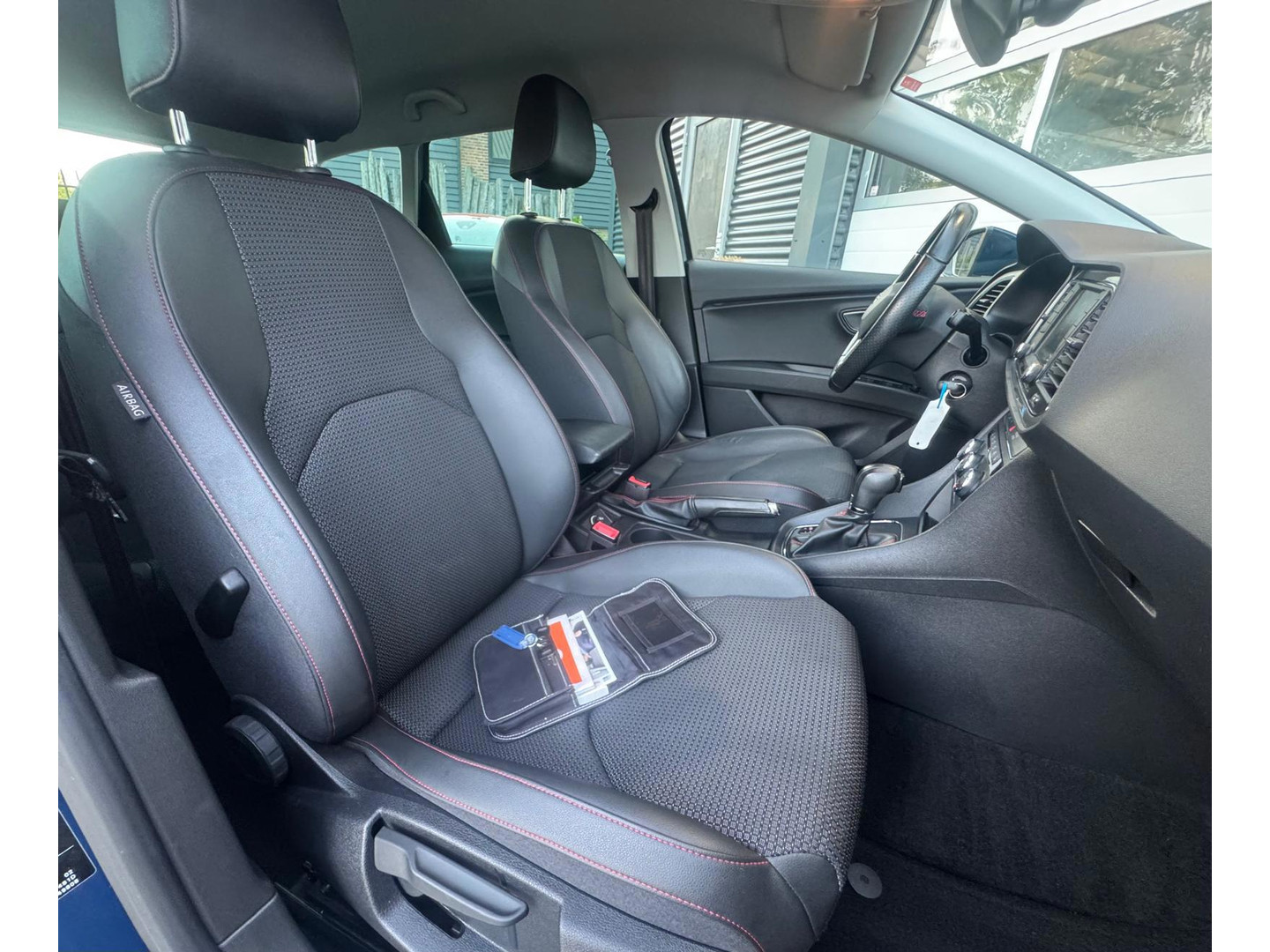 SEAT SEAT